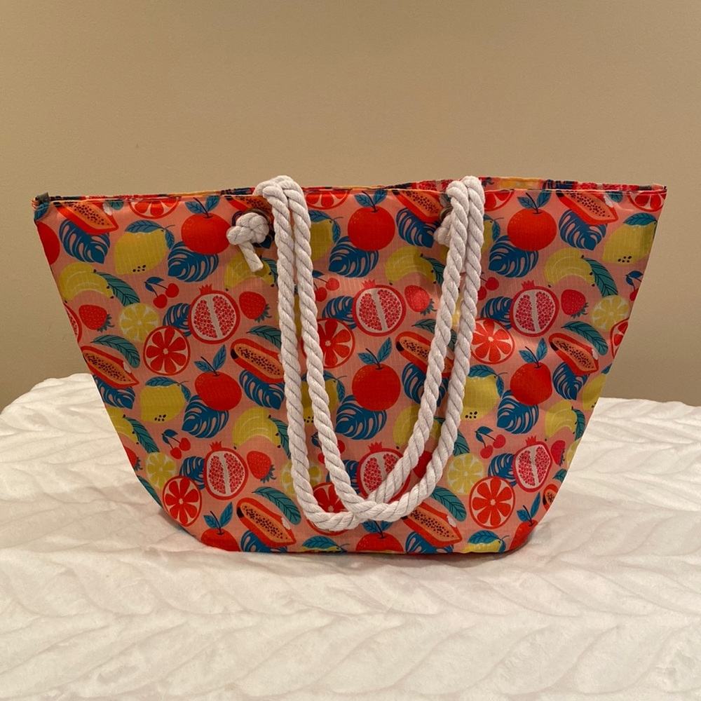 NWT Insulated Tote Cooler